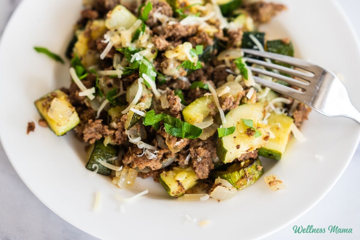 20-Minute Zucchini and Ground Beef Stir-Fry Recipe