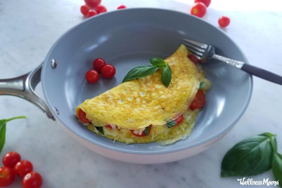 Tomato & Basil Caprese Omelet Recipe