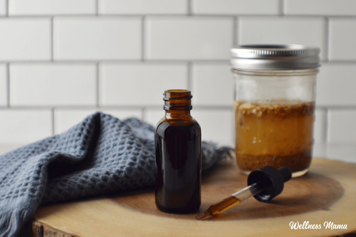 How to Make an Ashwagandha Tincture (Plus Benefits!)